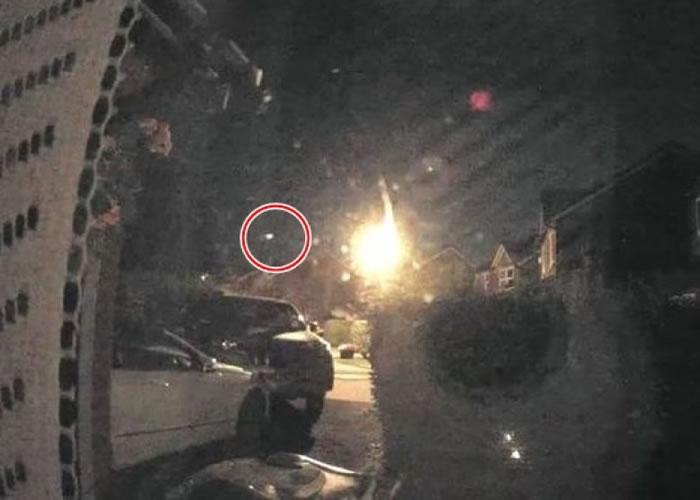 �������ݰ׹⣨��Ȧʾ����β�͡�