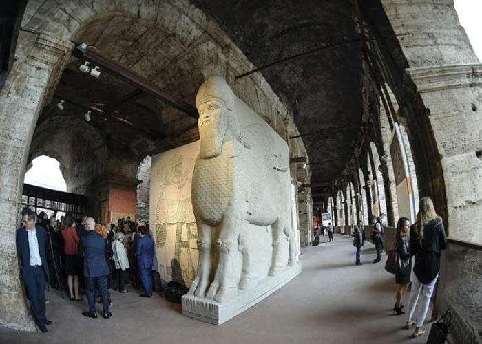 罗马斗兽场展出伊拉克和敍利亚境内,被IS摧毁的文化遗产的仿制品。