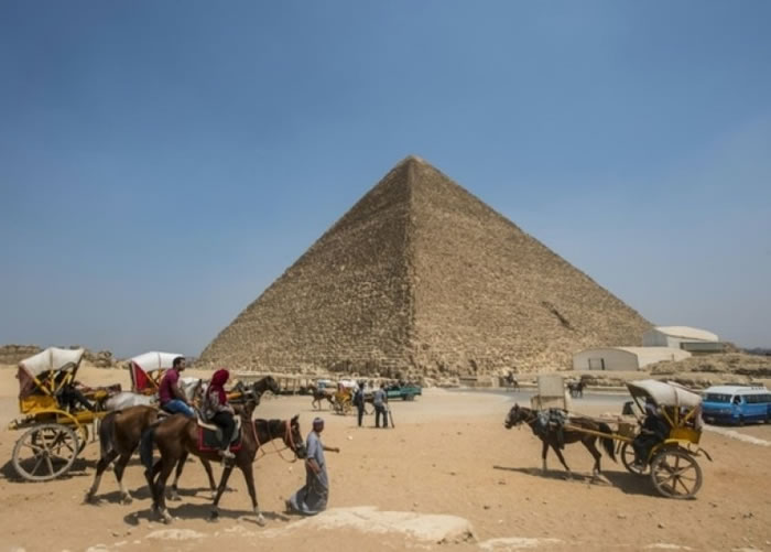 ��ѧ���ڰ��������ĺ���������ı���󷽺Ͷ�����������δ֪�Ķ�Ѩ��