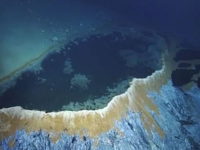 ī�����庣�׳�������֮����