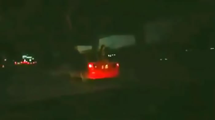 ˻ǹ̩һɫγĺϾȻһŮ