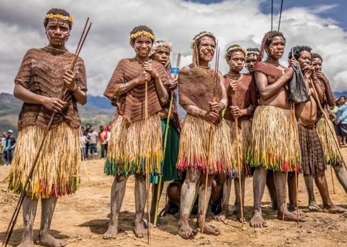 ������Ů�������������������е���ָͷ�����