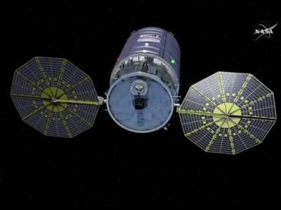 美国泛美航空914号班机失踪35年后突然降落在