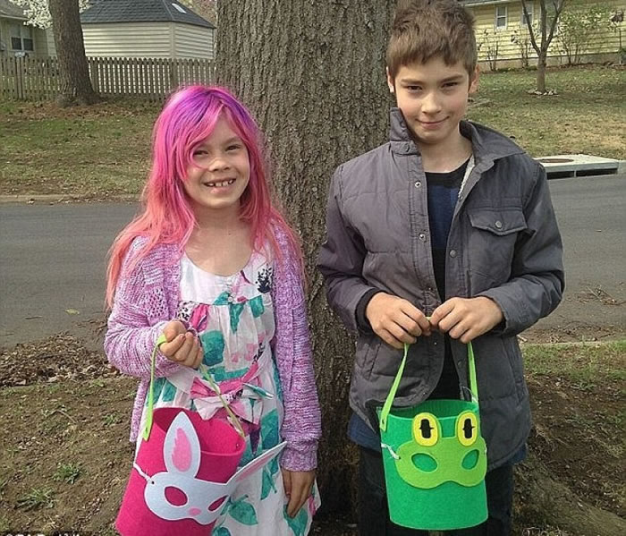 杰克逊(左)和哥哥。