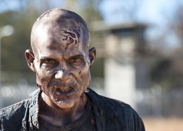 如何应对丧尸危机,不少人认真研究。