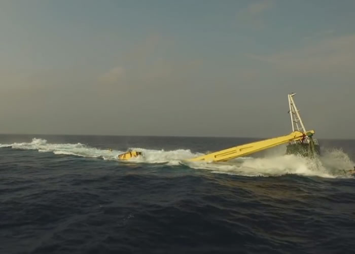 “挪威海怪”最终沉落海底。