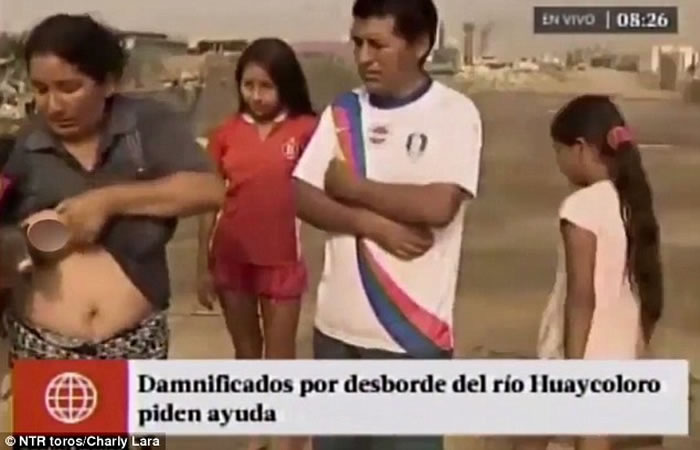 ��³���˽��ܲɷ�ʱͻȻ���¸���ι�� ���ߵ����ƿ�����