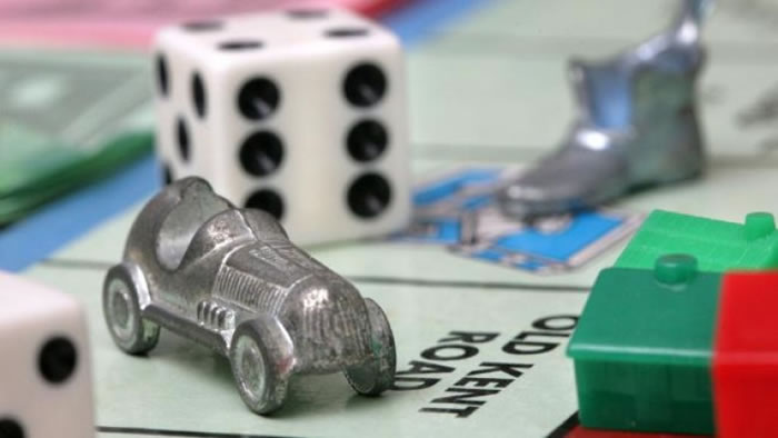 汽车留下,但靴子将被取代。