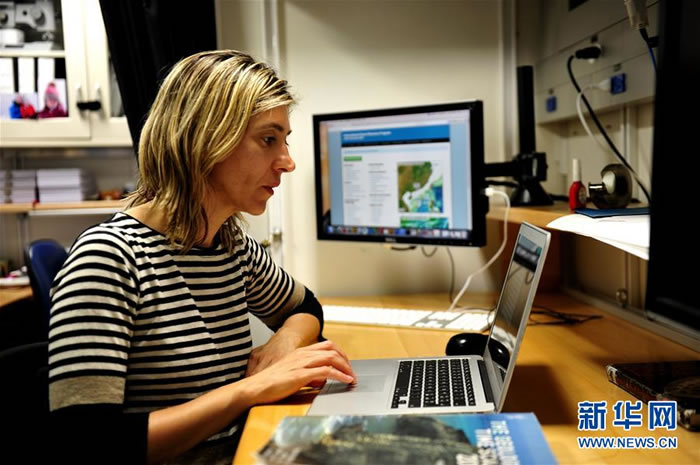 Ž֪٣׺ɣＸǨڷŴ1000౶΢£ġϵĿѧҶ˴ϺȡоС΢硱ԡ»緢 㣩