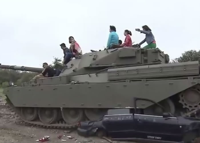 ���˿ɼ�ʻ̹��շ��������