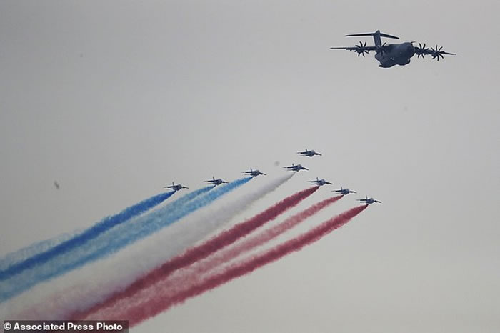 Ϊ���������μӵ�һ�������ս100����