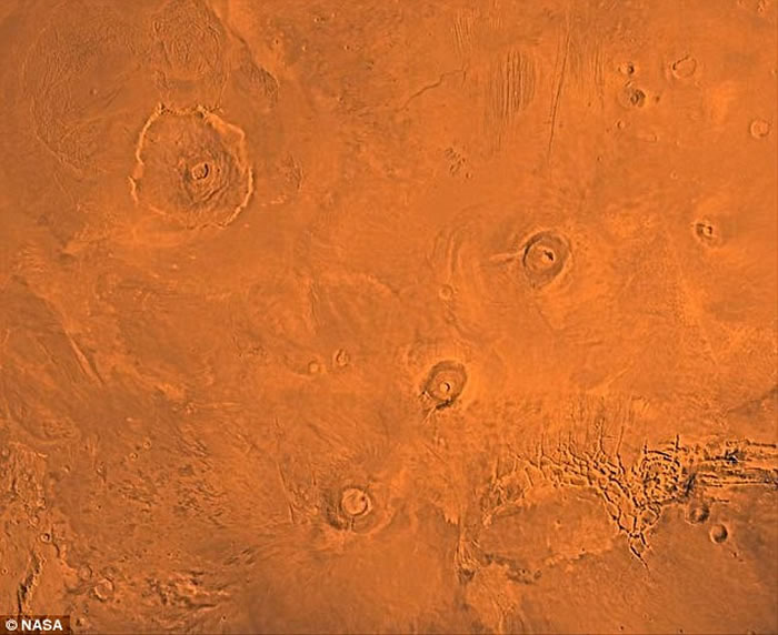 《地球与行星科学快报》:火星阿尔西亚山火山最后喷发时正值地球白垩纪恐龙大量灭绝