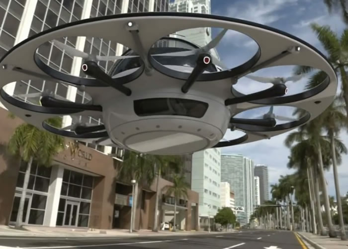 机体设有六个可以收放的悬挂脚架,可便平稳地降落。