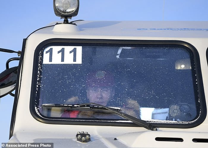 俄罗斯总统普京走访北极并视察冰川 称气候变化不是人类活动所造成