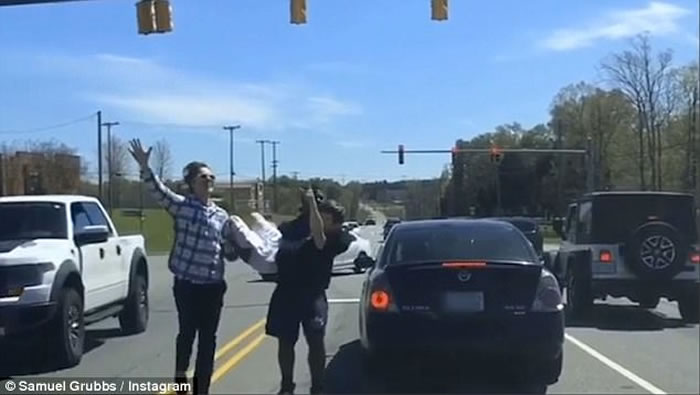 ����������������������桰��ư��� ���к����ϱ��˳�����ף