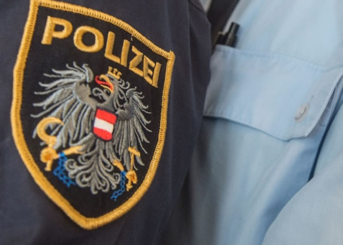 �µ��������в��永��Ů��