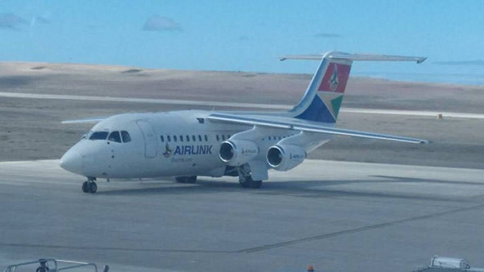 ȫ����û�û�������Ӣ��λ���ϴ������ʥ�����ǵ�ӭ����һ���ؿ��񺽻�����