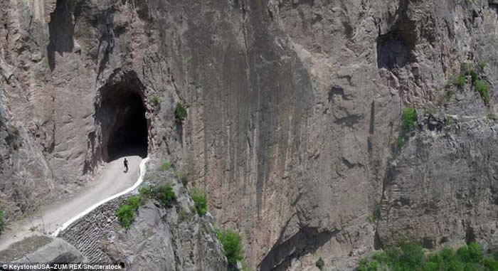 �й�ɽ�����εĺ��ݹعұڹ�·����Ӣ��ý�塶ÿ���ʱ���