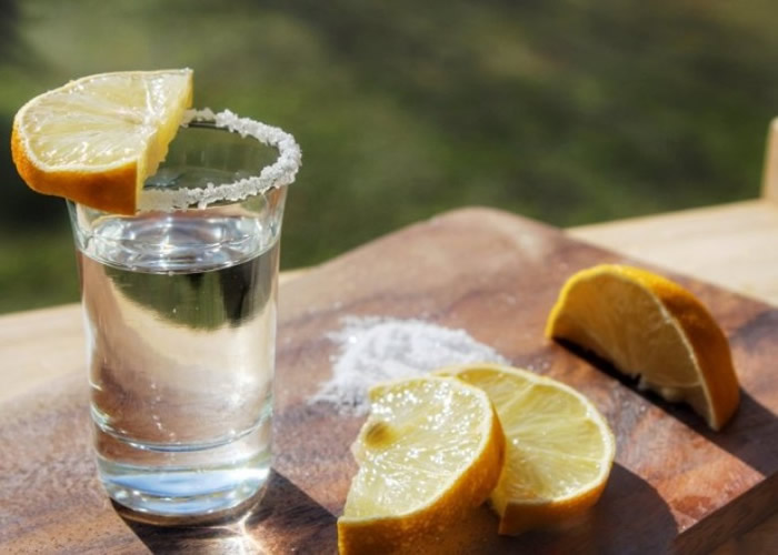 龙舌兰酒促进骨骼健康。