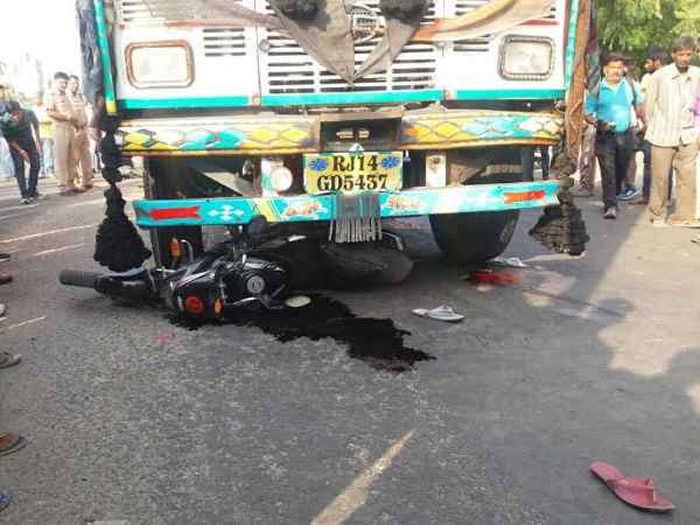 ӡ�ȱ�������ֲ����� 14����Ů������շ�����ض���ǰ����ĸ���֡��裬�Ұ��㡱