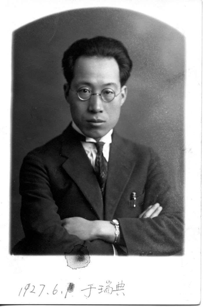 1927�������