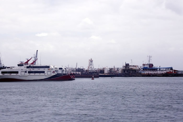 会议主要致力于制止和扭转海洋健康和生产力下降等问题。