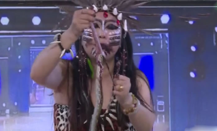 �й�����Ů�������߻��̸�ͷ