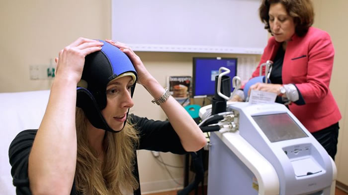 ͷƤ��ȴװ�ÿɰ������ܻ��Ƶ����ٰ�Ů�Լ����ѷ�