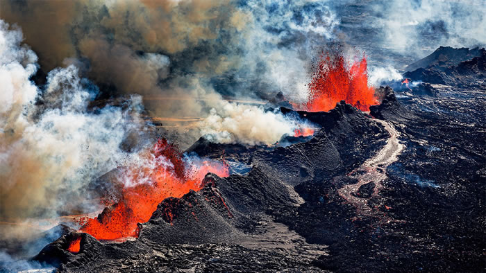 探索冰岛熔岩的根源