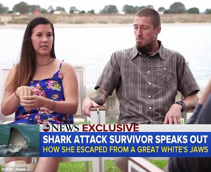 ����Ů���ڼ��ݺ�̲�������蹥�� ���ֲ������������ڳ��۾����ӹ�һ��