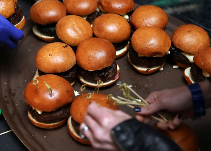 饮食内容识别技术可计出食物热量值。