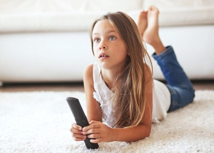 Ӣ���о����֣���ͯÿ������Ի򿴵��ӳ���3��Сʱ�����������򲡷���