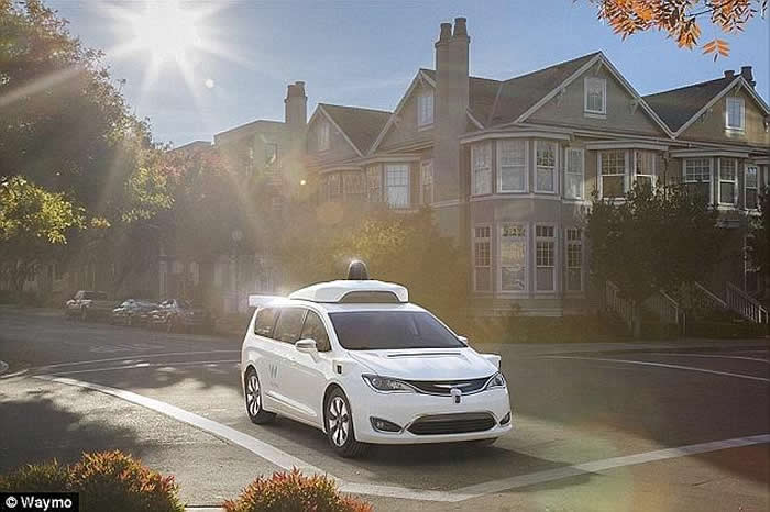 Google旗下Waymo研发出“压力膜”技术 自动驾驶的汽车撞到人会变软