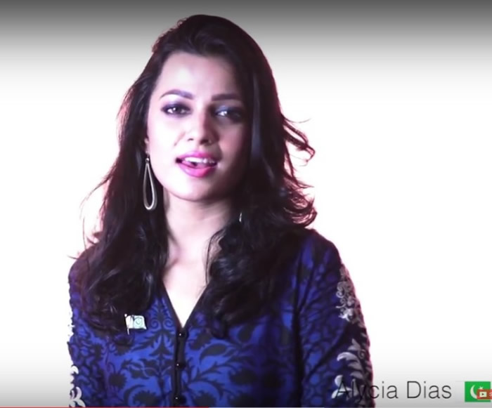 为和平,歌手义不容辞大展歌喉。