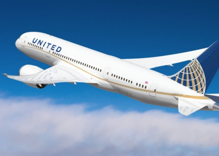 将飞越龙卷风!美国联合航空机长警告吓煞乘客