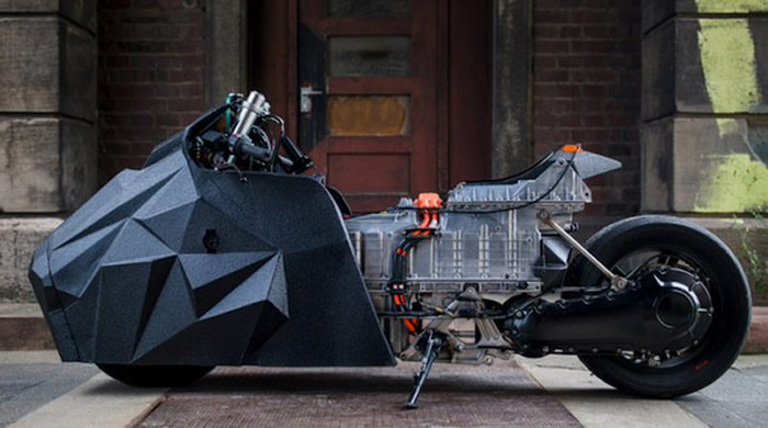 如果不说,看得出来这是部BMW C Evolution吗?