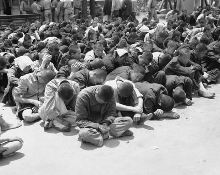 被俘虏的朝鲜士兵。