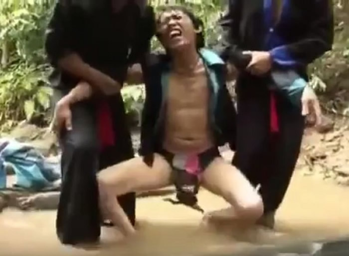 男人最痛:泰国男子被螃蟹夹住下体痛不欲生