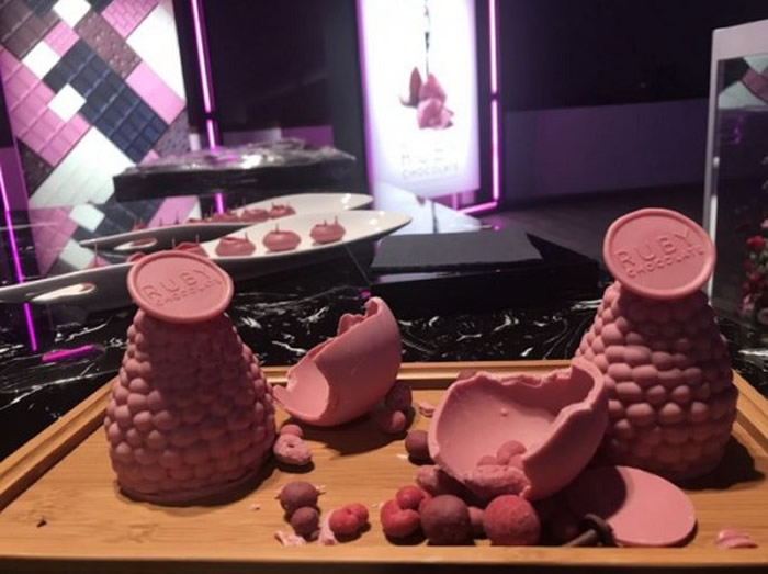 רݣ챦ʯɿζ嵭ˮ˲֪һһȥ