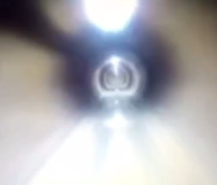 马斯克同时公布SpaceX列车前置镜头拍摄的片段。