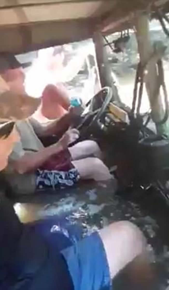 ����쫷��ά��Ϯ�������ݣ�ˮ�־��˵�С������Ǳͧ