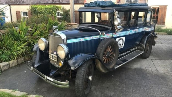 阿根廷夫妇自驾游游世界17年 旅途间诞下4子女