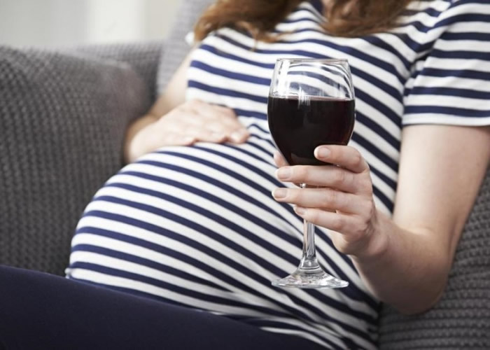 研究指少量饮酒不会对胎儿构成损害。