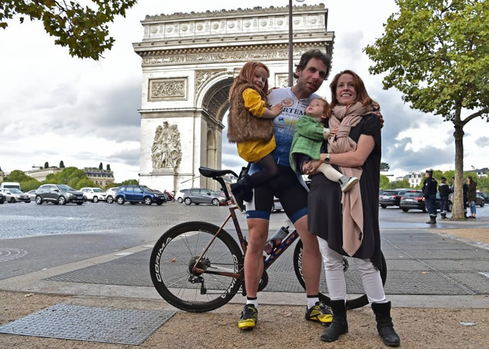 �����أ��У����δ��������Ӽ���Ů��ף��