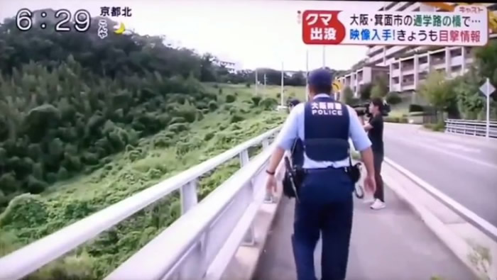 日本传媒指,民众拍摄片段地点,为一条通往学校的大桥。