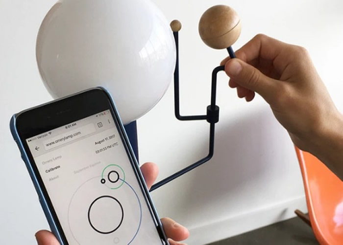 ���üҲ�������ʱ�������ֻ���ʽ������������ʵ�й켣�ϵ�λ�á�