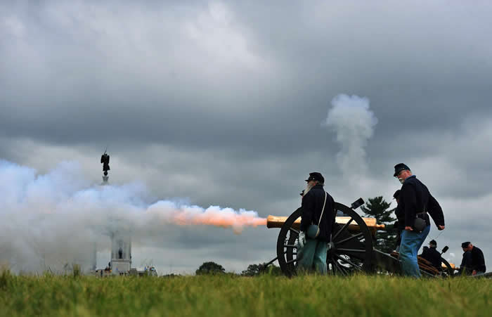 �ʷ������ϱ�ս��150���꣬ս���������ڸǴı����Ҿ��¹�԰��չʾ���ڷ��䡣����ط���ʥ�أ����ε�˵����Ϊ�зǳ�����Ϊ�����������Լ��������� PHOTOGRAPH