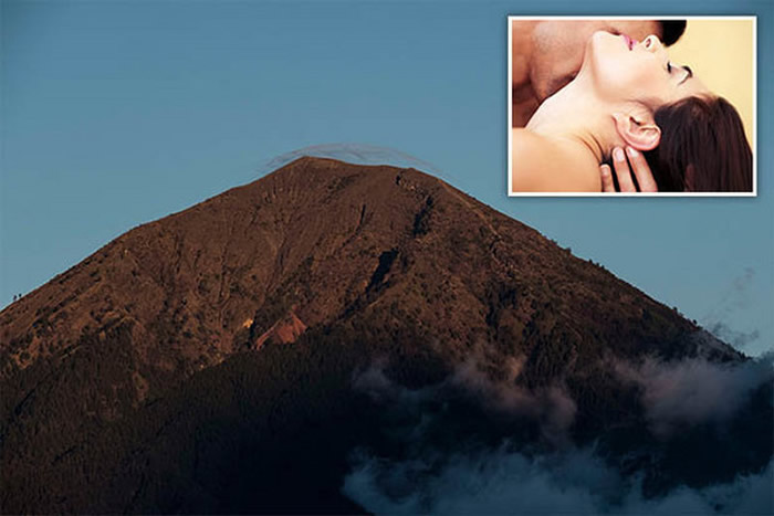 ӡ���ʿ˵���嵺������ɽ��������Ϊ����ο�ϲ����ɽ�ϴ�Ұս