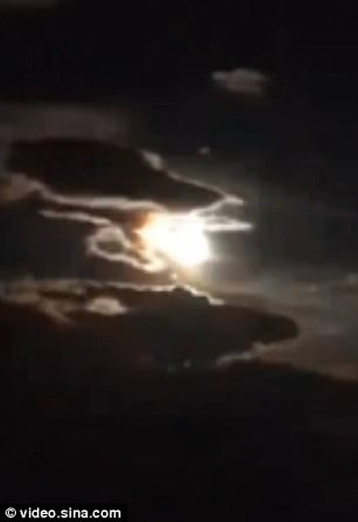 С����ײ�����ϣ�NASA֤ʵ��ը�����൱��540��TNT��ɫըҩ