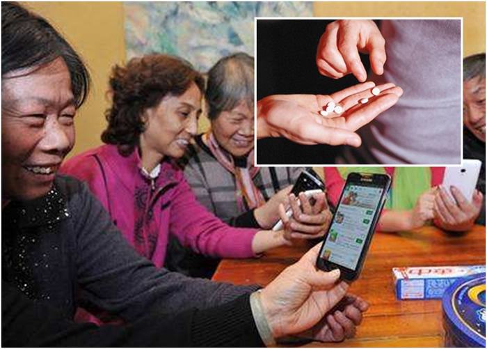 内地不少老人都会透过微信朋友圈,向亲朋好友转发“有用资讯”。(资料图片)